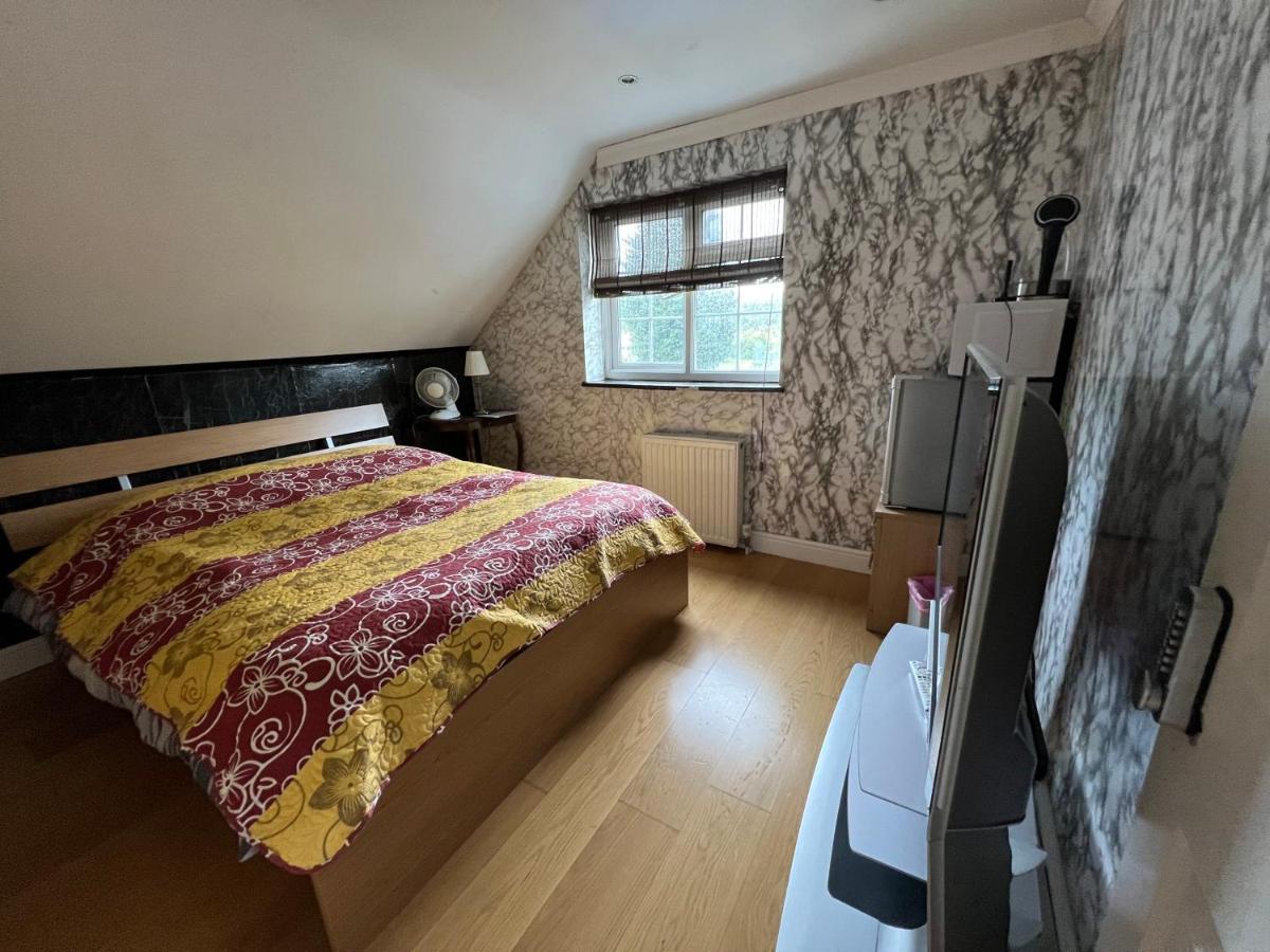 The Caduceus- Residence Chertsey Dış mekan fotoğraf